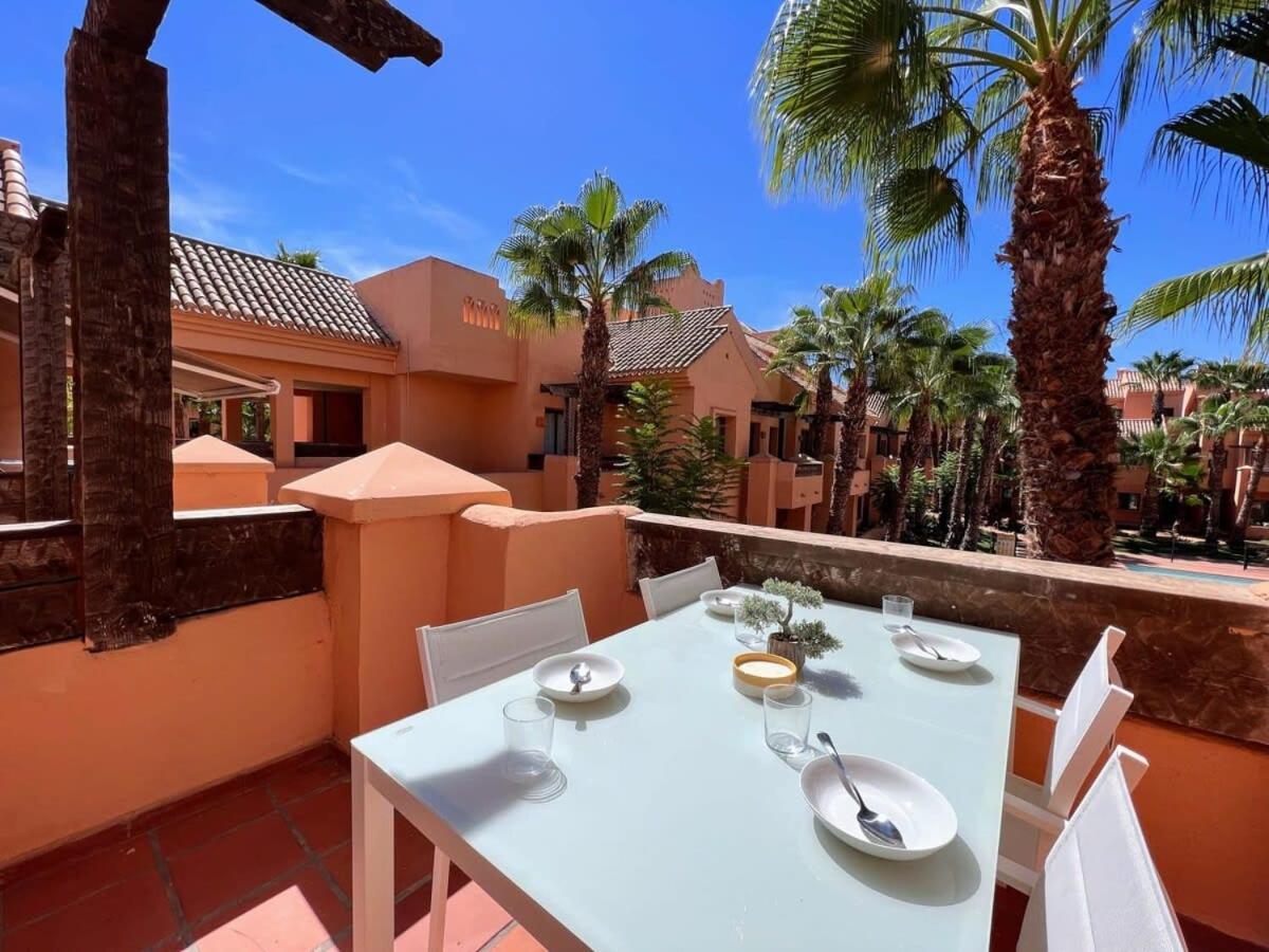 Modern 2 Bedroom Beachside Nr72 Apartment *