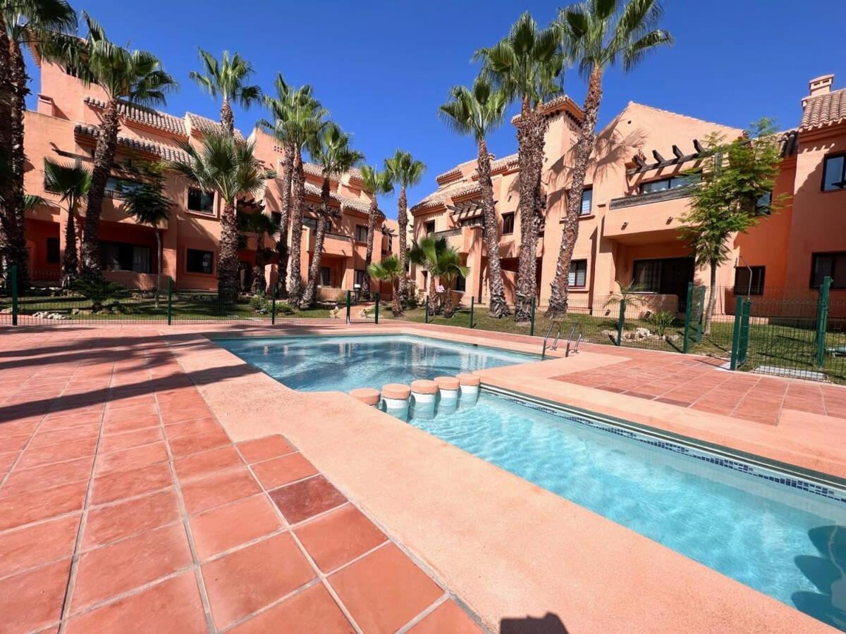 Apartment Modern 2 Bedroom Beachside Nr72 *